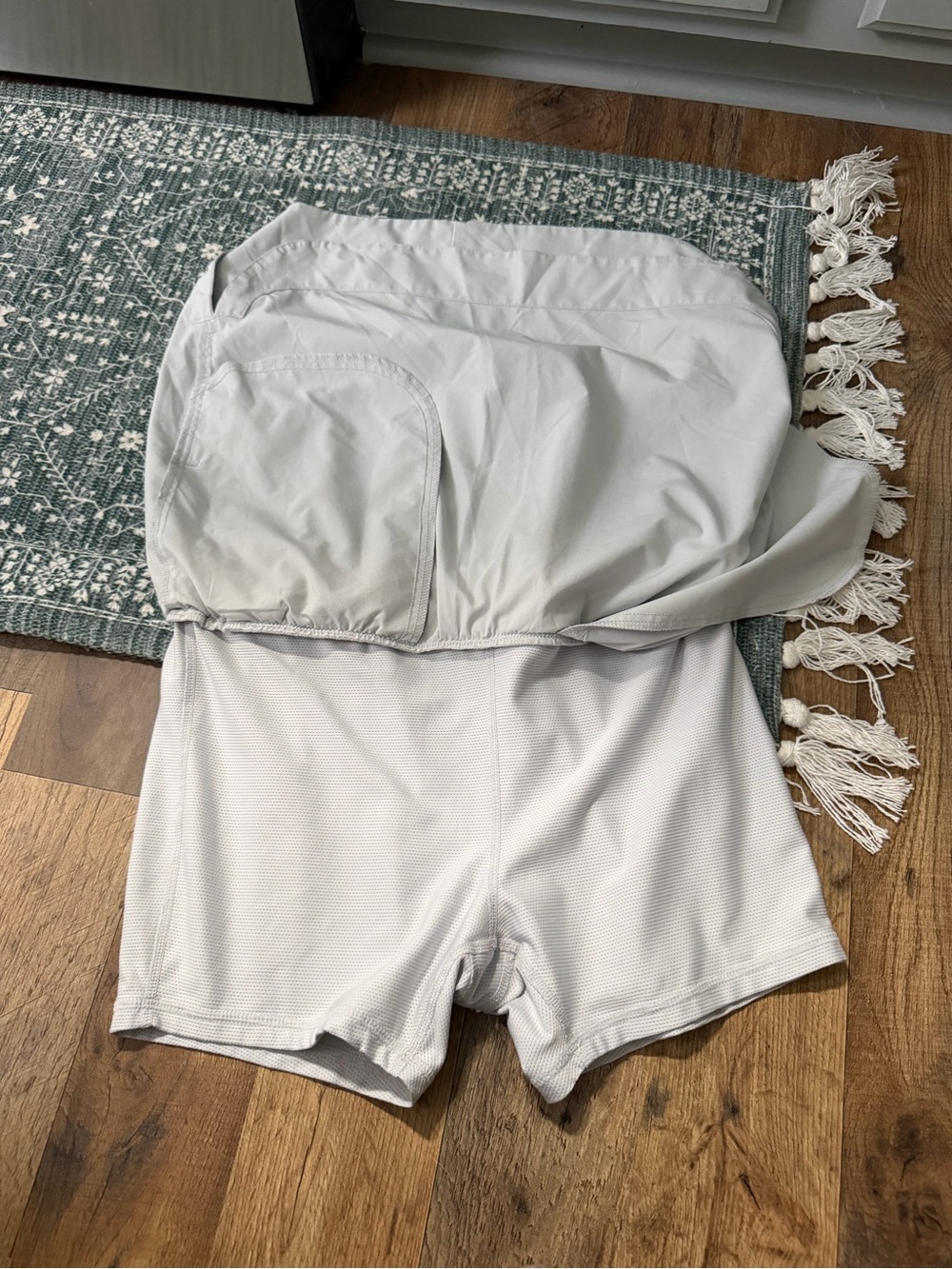Athleta Light Gray Pull-On Athletic Skort with Inner Liner Skirt Small - Picture 3 of 6